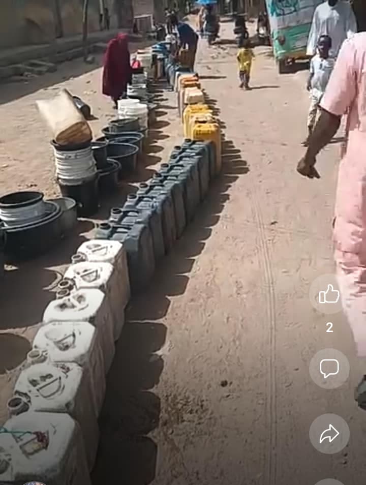 30 Solar Powered Boreholes and Hand Pumps Across the 11 Wards - Inside/Detail